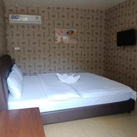 Dolphin Bay Resort Puerto Galera Dış mekan fotoğraf