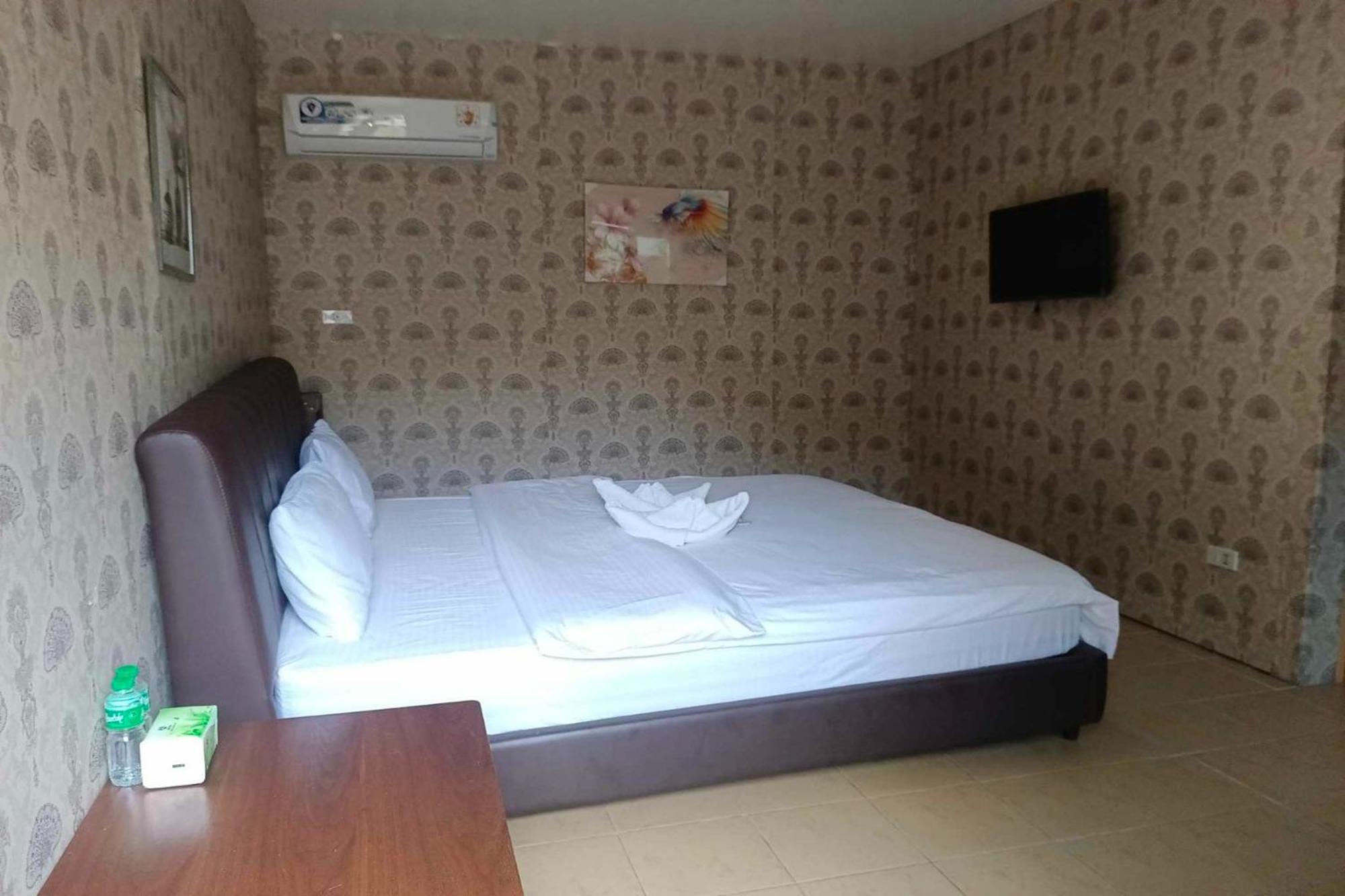 Dolphin Bay Resort Puerto Galera Dış mekan fotoğraf
