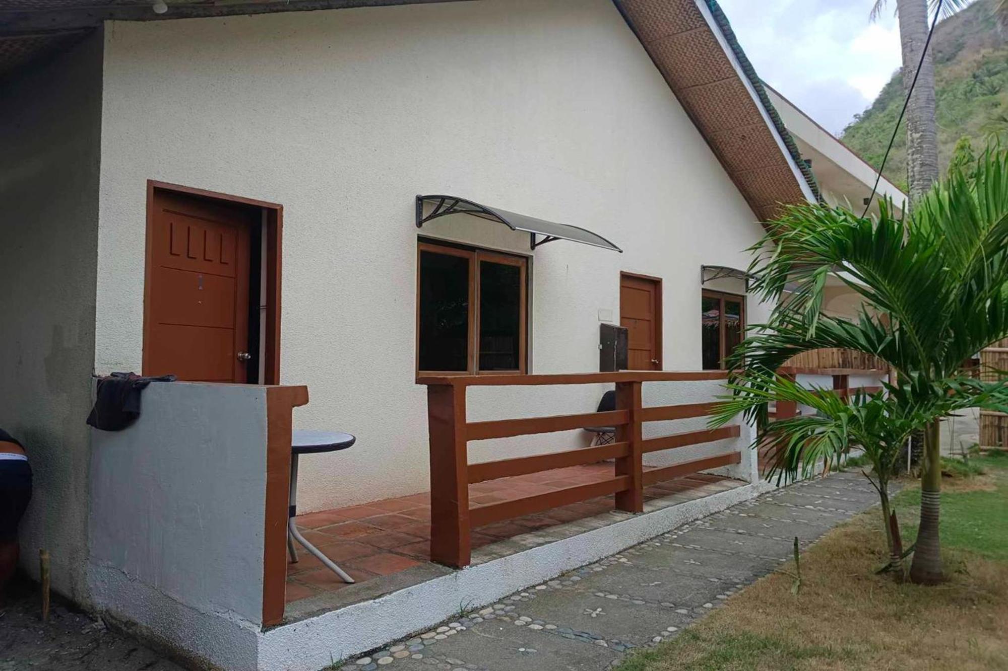 Dolphin Bay Resort Puerto Galera Dış mekan fotoğraf