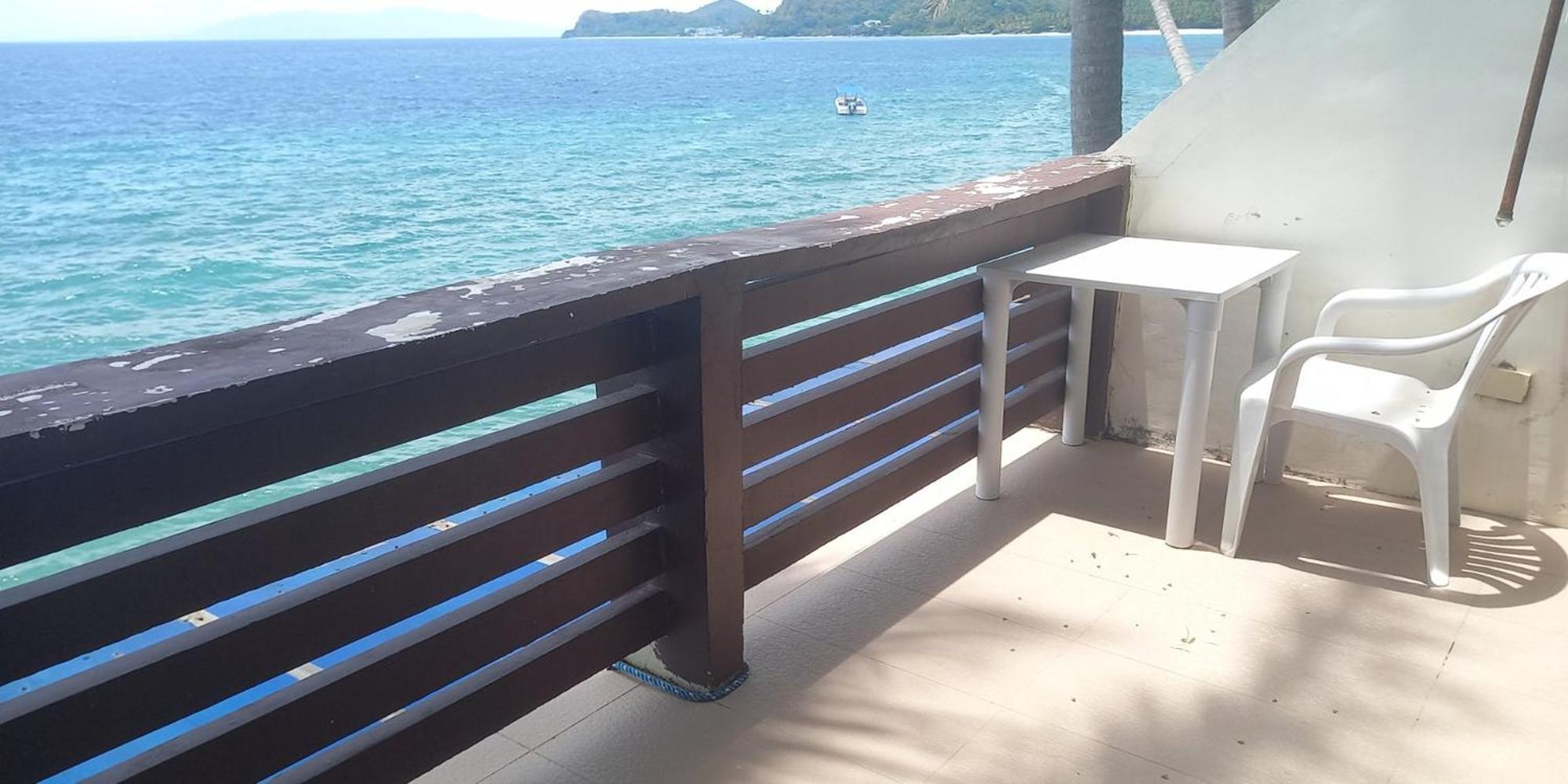 Dolphin Bay Resort Puerto Galera Dış mekan fotoğraf