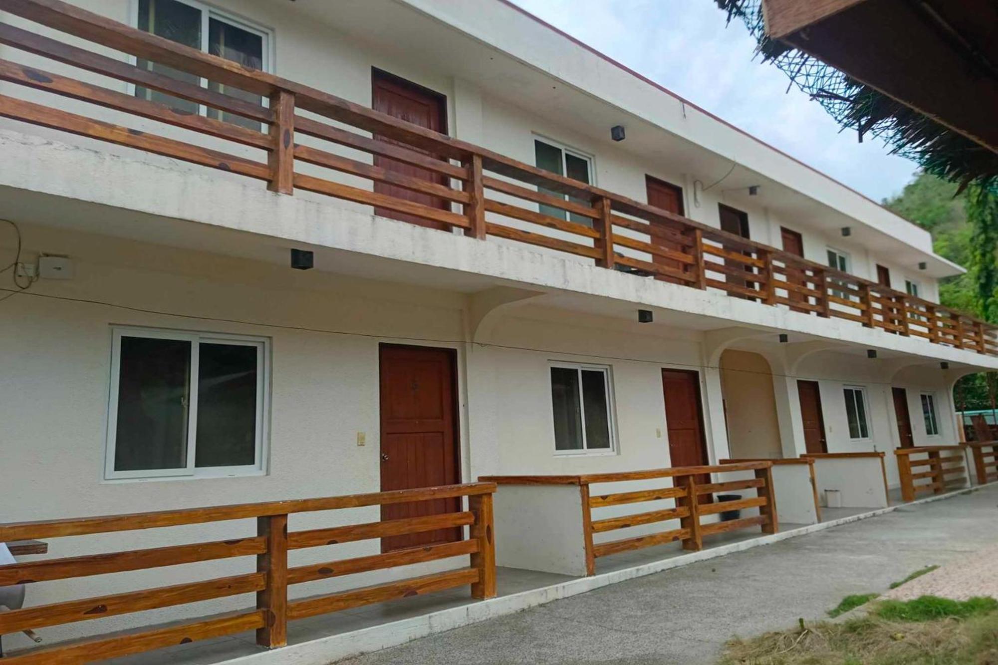 Dolphin Bay Resort Puerto Galera Dış mekan fotoğraf